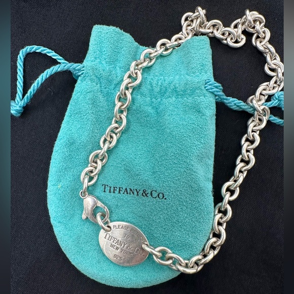 Tiffany & Co. Jewelry - TIFFANY & CO. RETURN TO TIFFANY 925 VINTAGE OVAL TAG NECKLACE